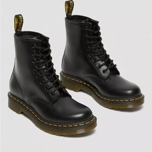 Dr. Martens 1460 boots. Size 7. Black.